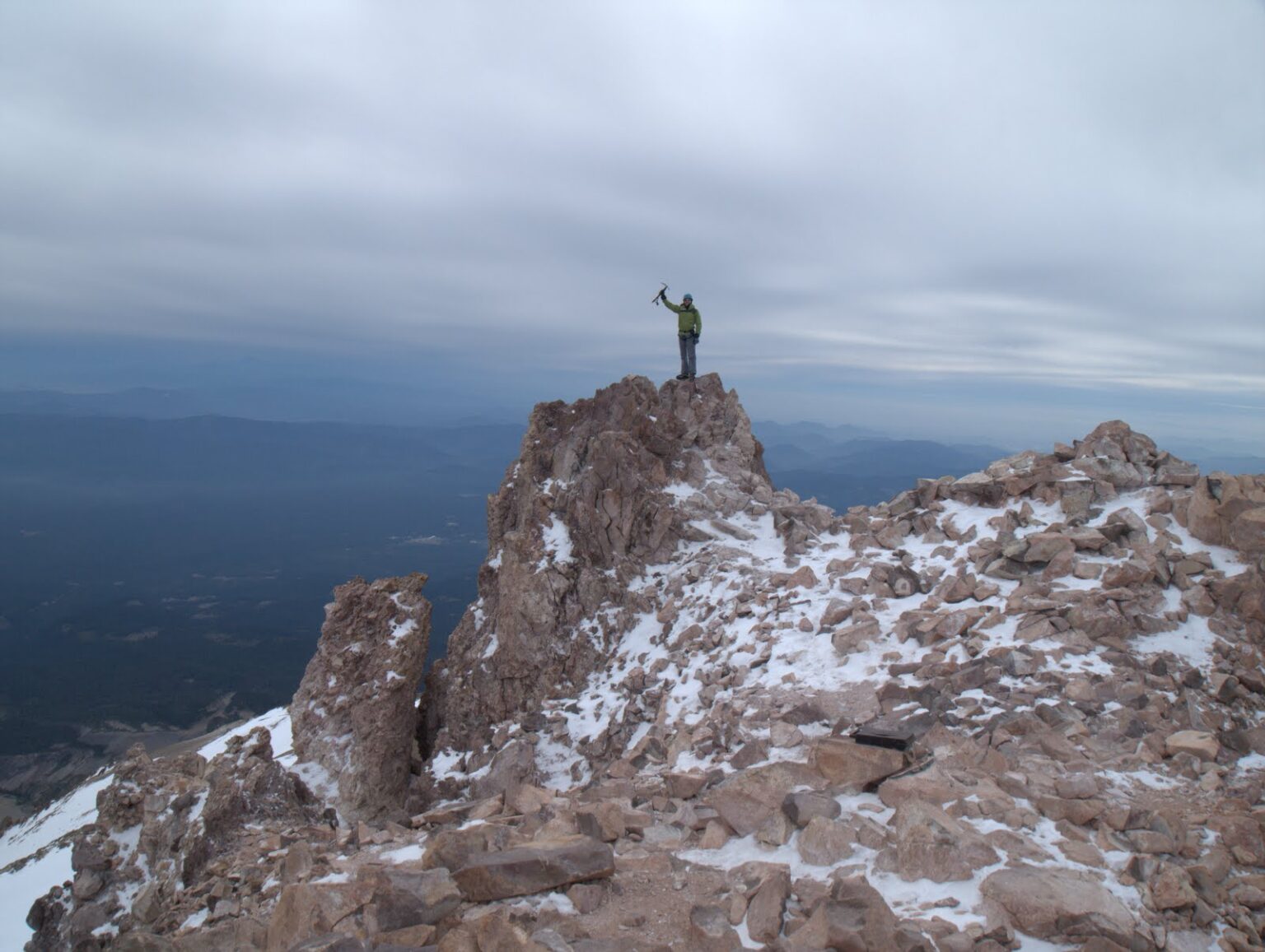 Mt Shasta Summit Climb - Shasta Mountaineering School